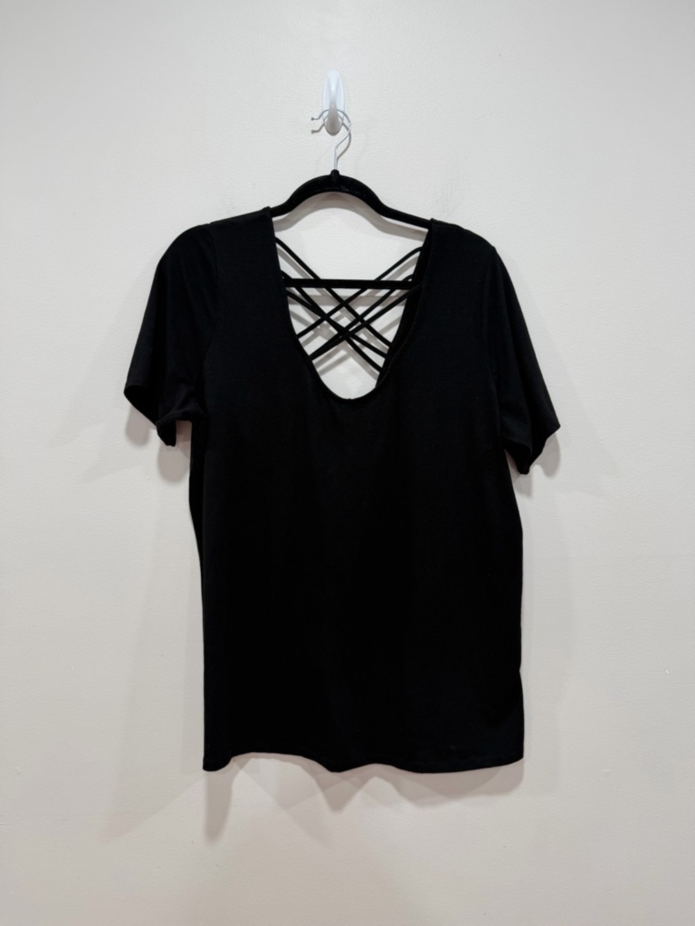 Torrid Black Criss Cross Front Top Plus Size Short Sleeve Stretch Tee 2 (2x) - Picture 2 of 6